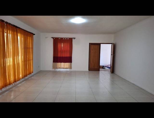 5 BEDROOM PROPERTY TO RENT IN SONEIKE